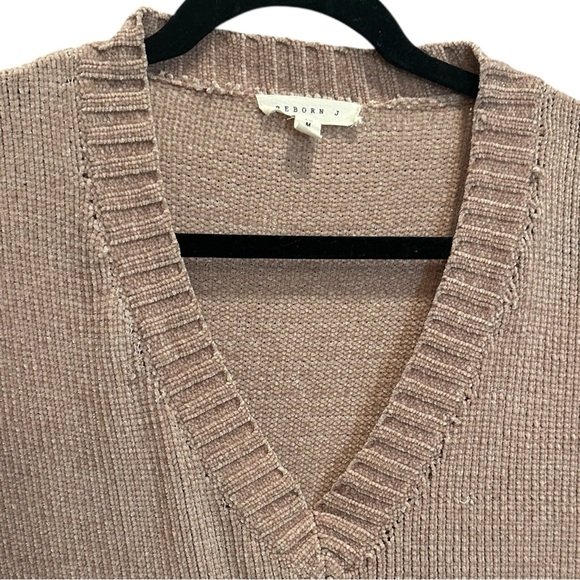 Reborn J Tan V-Neck Sweater with Ribbed Detailing - Picture 5 of 9